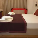 Merkezde 8 Kişilik özel Havuzlu
